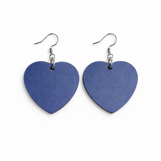 Çift Taraflı Kalp Tasarım Küpe – Lacivert / Sarı Deri Küpe