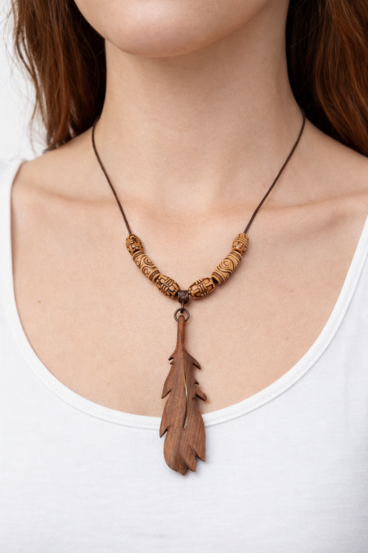 El Yapımı Ahşap Kolye - Natural Leaf