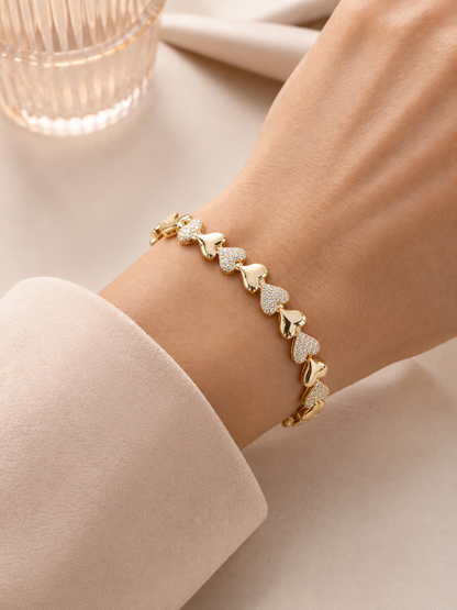 Kalpli Taşlı Gold Bileklik