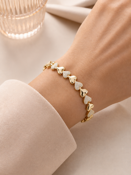 Kalpli Taşlı Gold Bileklik