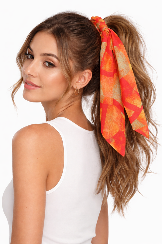 %100 Saf İpek Geometrik Desenli Kadın Fular – Premium Koleksiyon